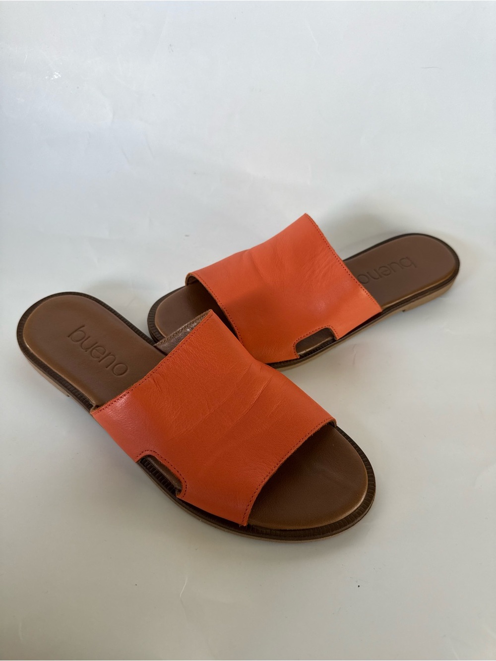 Bueno Hendrix Slide Sandal Sunset in size 38 (US 7.5-8)